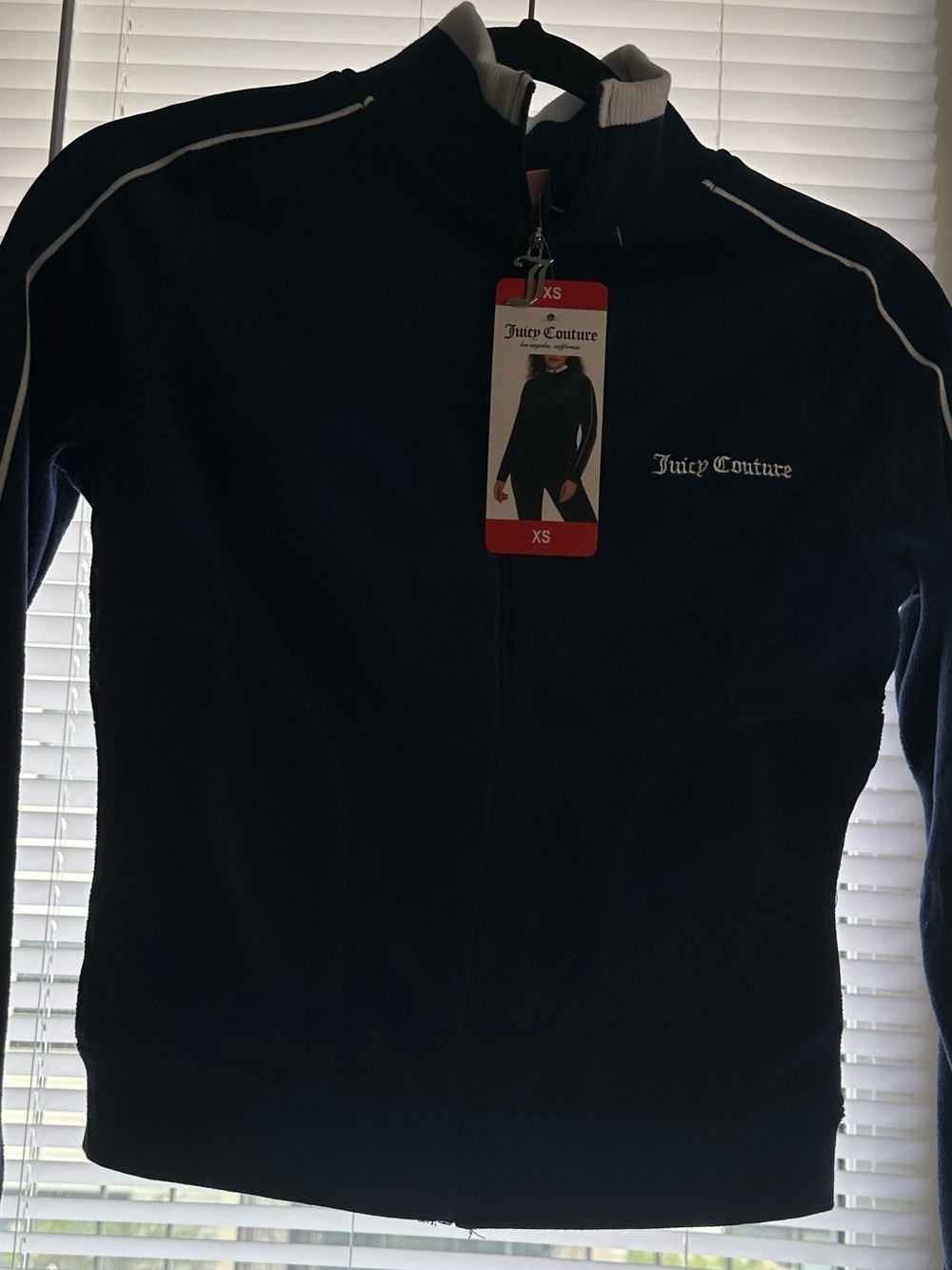 NWT Juicy Couture Women's Navy Pickleball Mockneck' Zip-up Velour Jacket - Picture 4 of 9